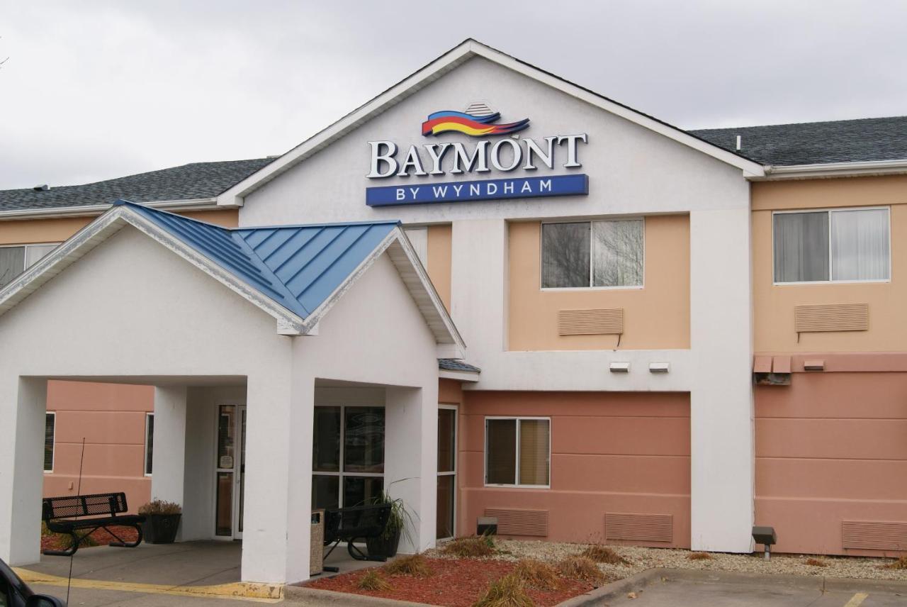 Baymont By Wyndham Coon Rapids Hotel Exterior foto